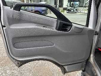 HINO DUTRO 2015 Image 18