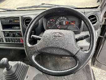 HINO DUTRO 2015 Image 24