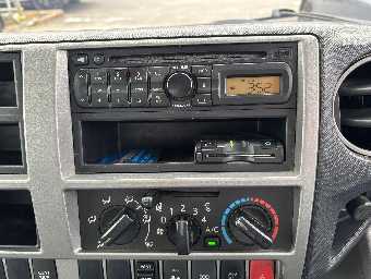 HINO DUTRO 2015 Image 28