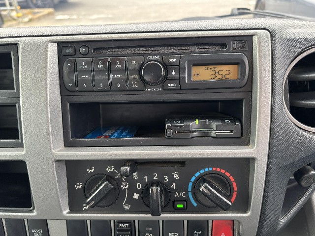 HINO DUTRO 2015 Image 34