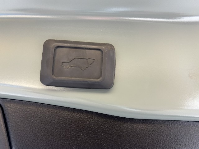 TOYOTA RAV-4 2022 Image 34