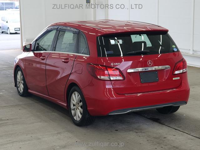 MERCEDES BENZ B CLASS 2015 Image 2
