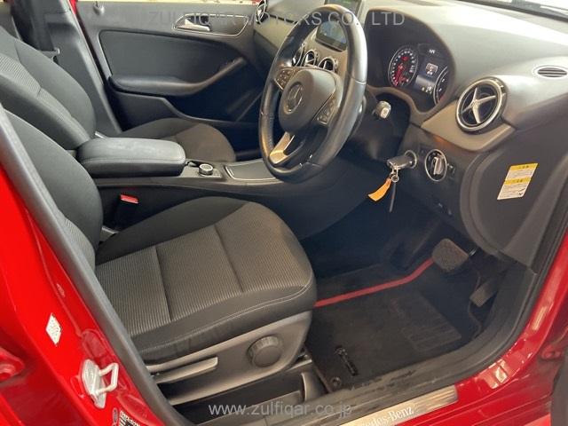 MERCEDES BENZ B CLASS 2015 Image 4