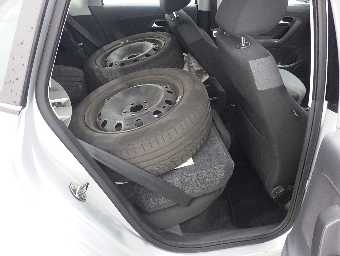 VOLKSWAGEN POLO 2013 Image 7