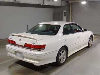 TOYOTA MARK II 2000 Image 2