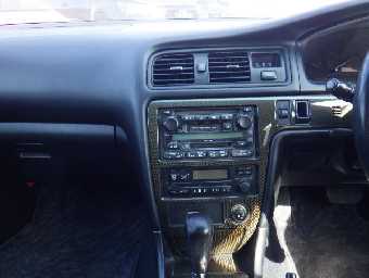 TOYOTA MARK II 2000 Image 6