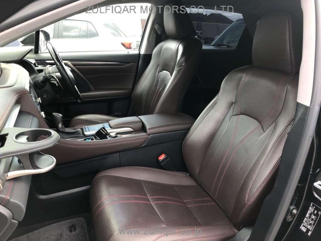 LEXUS RX 2022 Image 9