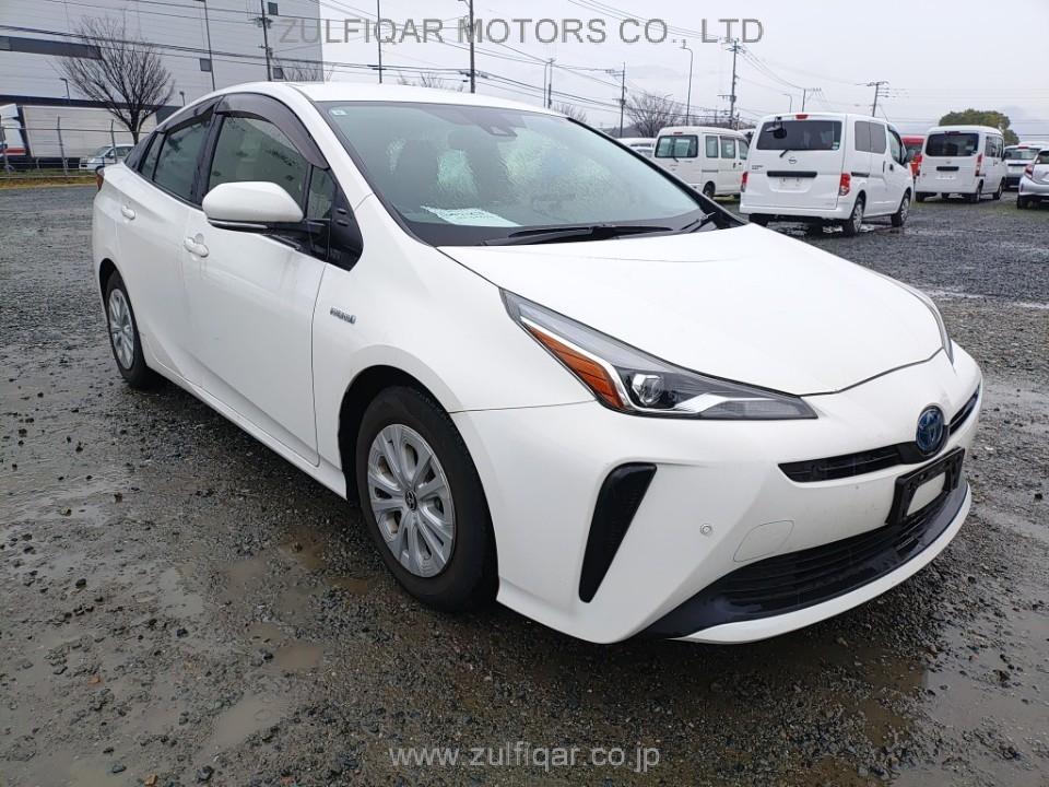 TOYOTA PRIUS 2019 Image 6