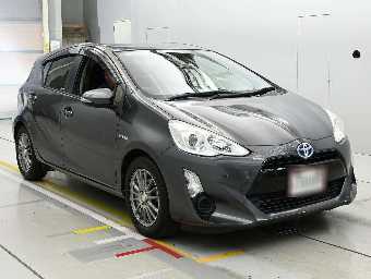 TOYOTA AQUA 2015 Image 5