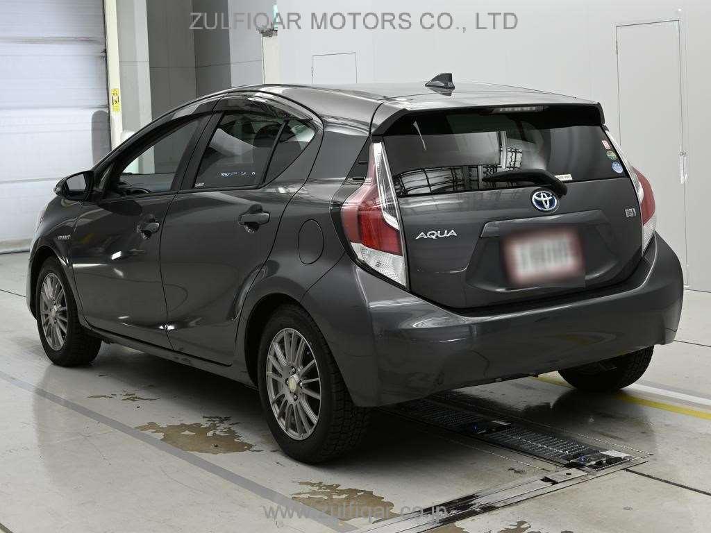 TOYOTA AQUA 2015 Image 6