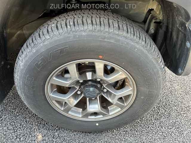 SUZUKI JIMNY SIERRA 2022 Image 9