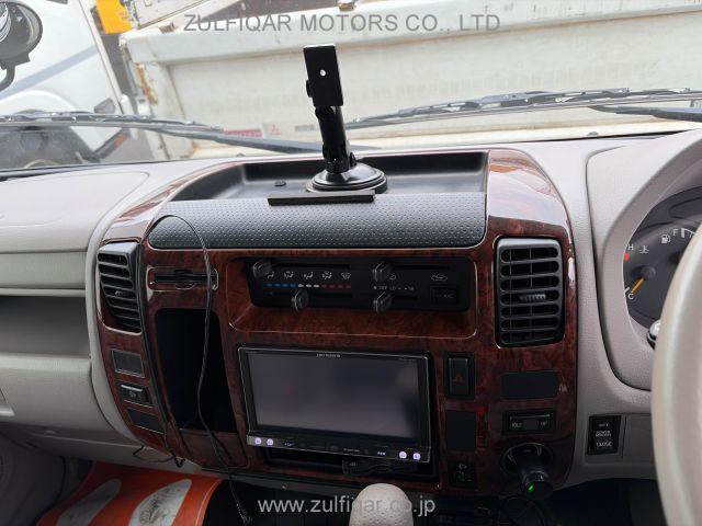 TOYOTA CAMROAD 2013 Image 11