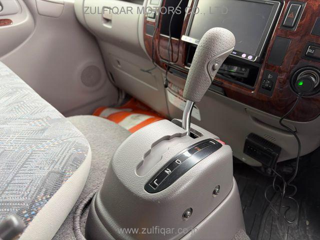 TOYOTA CAMROAD 2013 Image 12