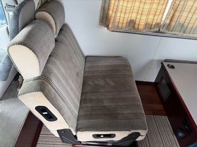 TOYOTA CAMROAD 2013 Image 30