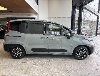 TOYOTA SIENTA 2024 Image 4