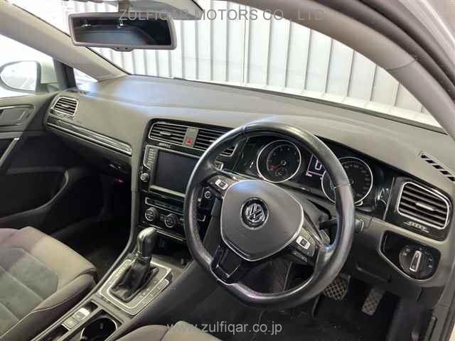 VOLKSWAGEN GOLF 2013 Image 3