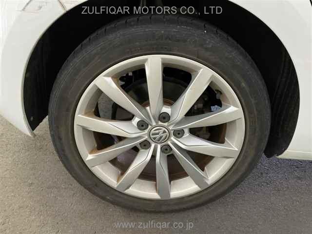 VOLKSWAGEN GOLF 2013 Image 9