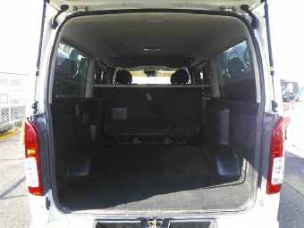TOYOTA REGIUS VAN 2018 Image 9