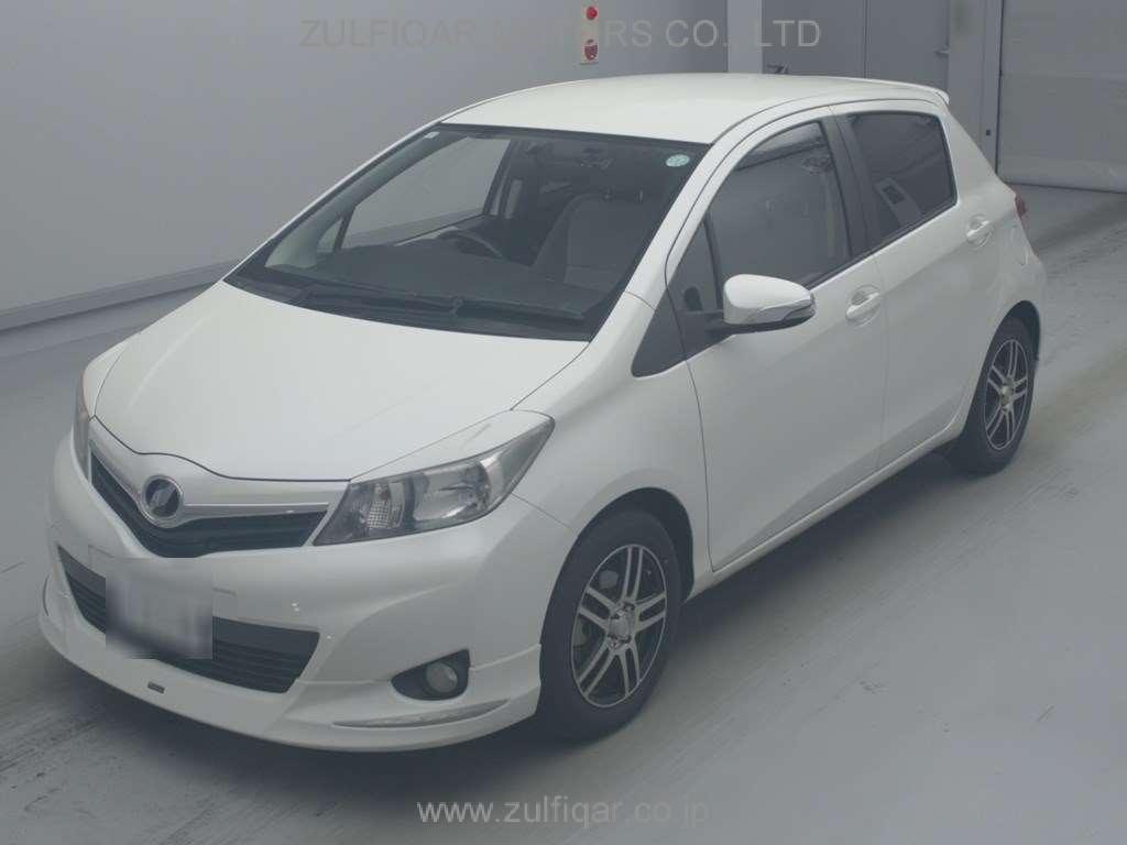 TOYOTA VITZ 2013 Image 1