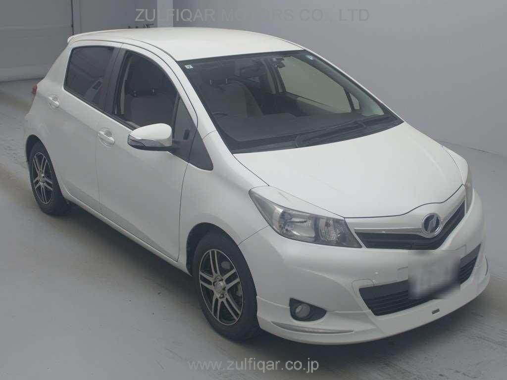 TOYOTA VITZ 2013 Image 3