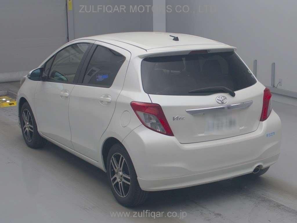 TOYOTA VITZ 2013 Image 4
