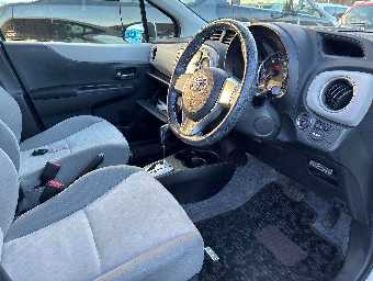 TOYOTA VITZ 2013 Image 5