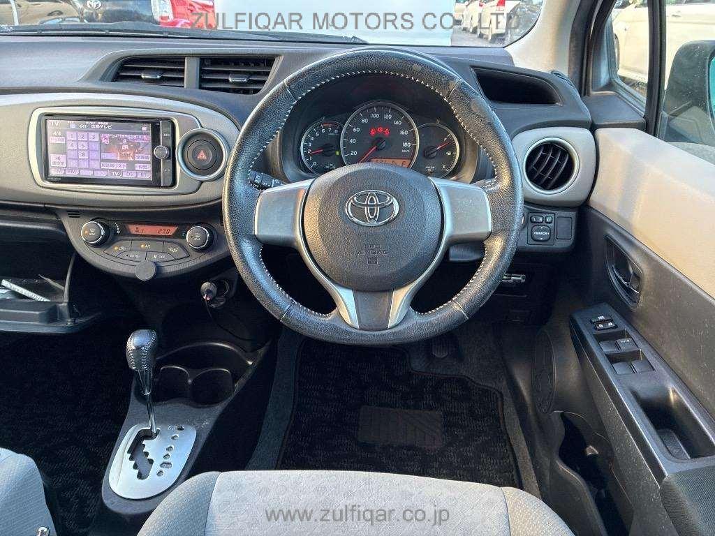 TOYOTA VITZ 2013 Image 6