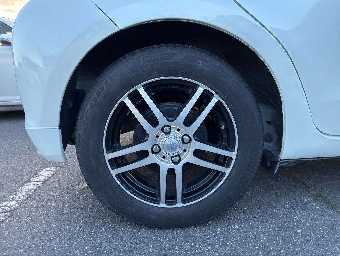 TOYOTA VITZ 2013 Image 8