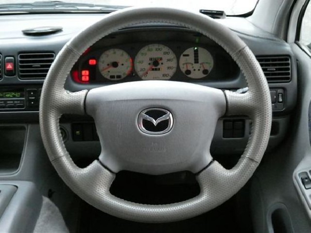 MAZDA BONGO FRIENDEE 2003 Image 28