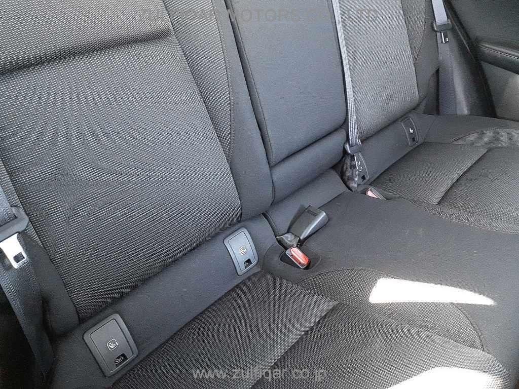 MAZDA CX-30 2023 Image 11