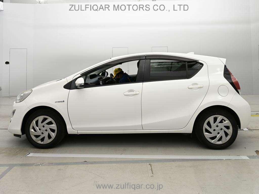 TOYOTA AQUA 2015 Image 4