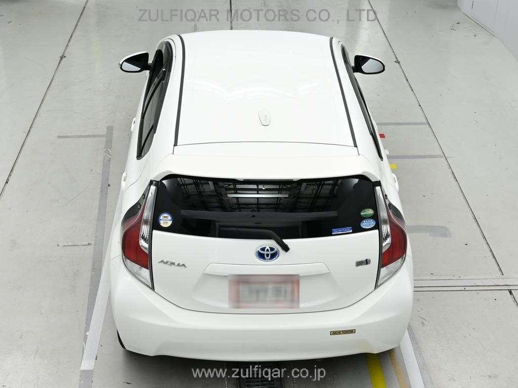 TOYOTA AQUA 2015 Image 8