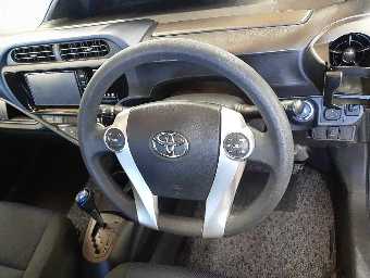 TOYOTA AQUA 2015 Image 9