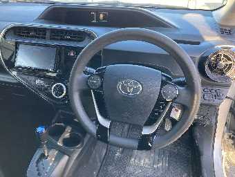 TOYOTA AQUA 2019 Image 6