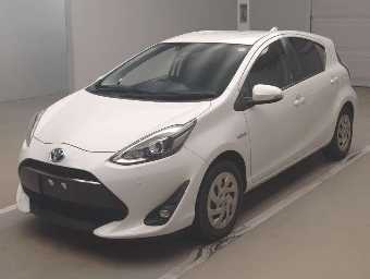 TOYOTA AQUA 2019 Image 1