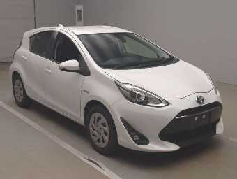 TOYOTA AQUA 2019 Image 3