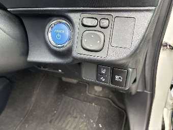 TOYOTA AQUA 2019 Image 7