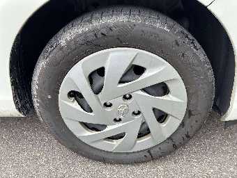 TOYOTA AQUA 2019 Image 10