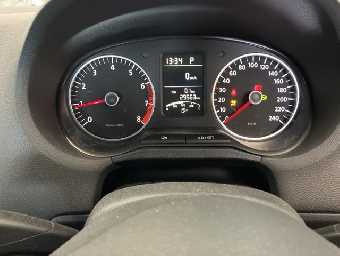 VOLKSWAGEN POLO 2012 Image 6