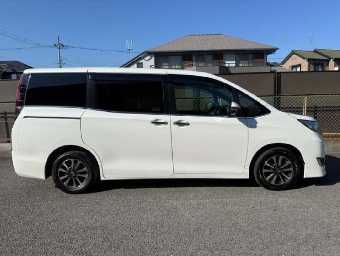 TOYOTA ESQUIRE 2020 Image 7