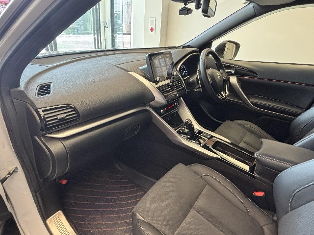 MITSUBISHI ECLIPSE CROSS 2021 Image 32