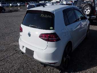 VOLKSWAGEN GOLF GTI 2017 Image 4