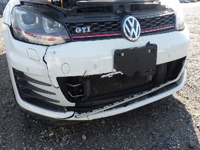 VOLKSWAGEN GOLF GTI 2017 Image 52