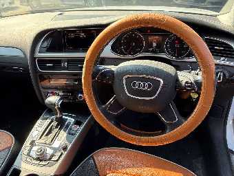 AUDI A4 AVANT 2014 Image 6
