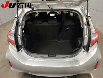 TOYOTA AQUA 2019 Image 6