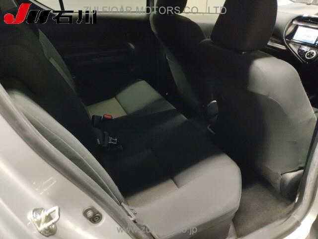 TOYOTA AQUA 2019 Image 7