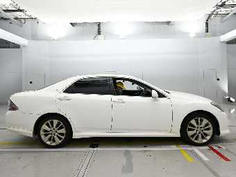 TOYOTA CROWN HYBRID 2008 Image 3