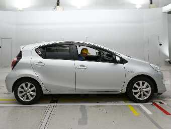 TOYOTA AQUA 2016 Image 3