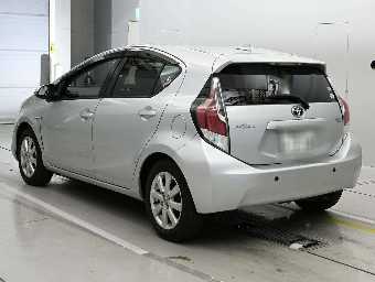 TOYOTA AQUA 2016 Image 6