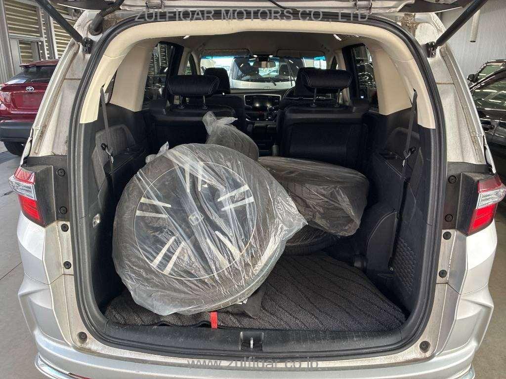 HONDA ODYSSEY HYBRID 2017 Image 9